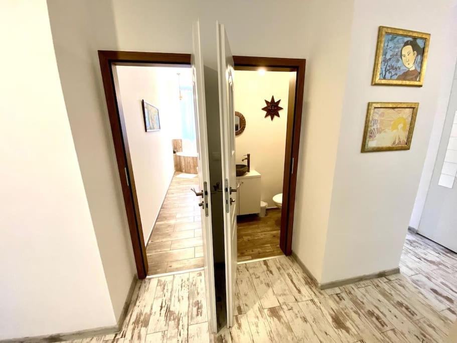 Residence Park Lovely Apartman With Private Parking Kysucke Nove Mesto Exteriör bild