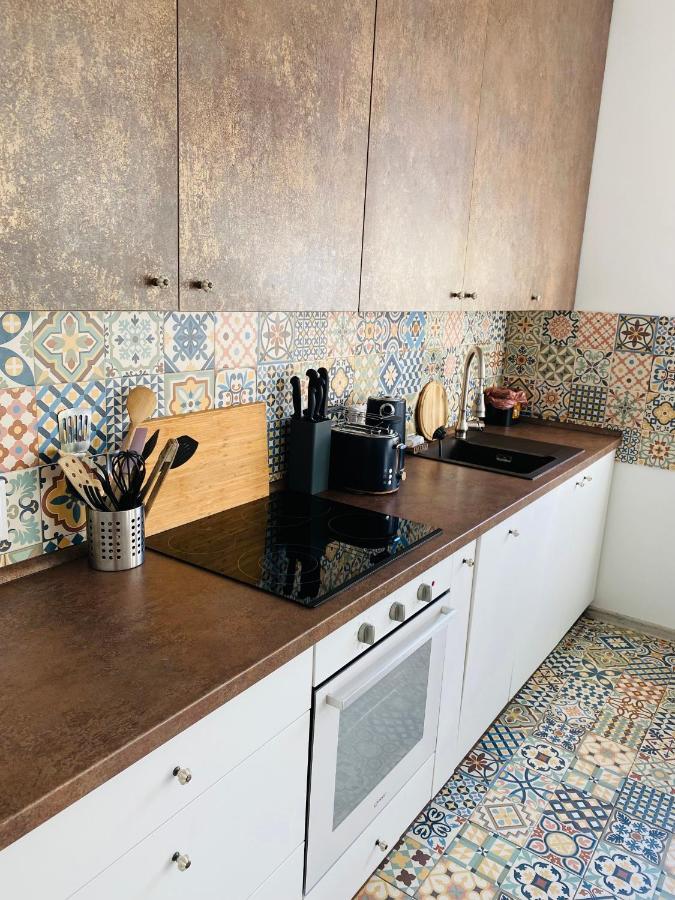 Residence Park Lovely Apartman With Private Parking Kysucke Nove Mesto Exteriör bild